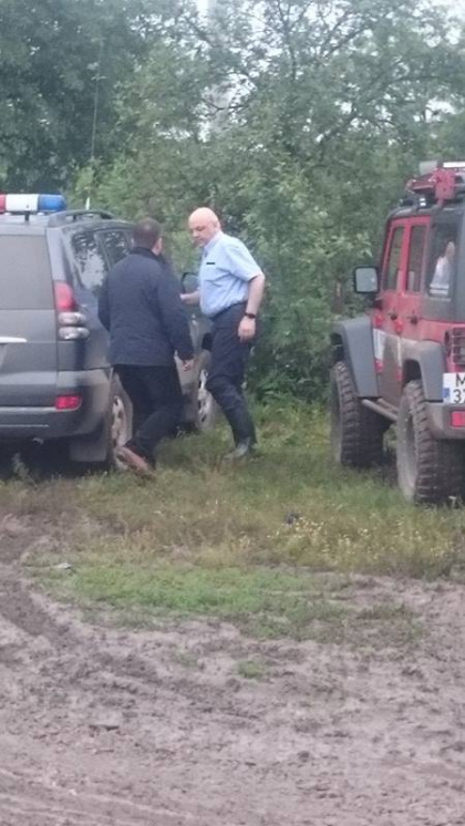 Elicopterul SMURD prabusit la Haragas. Raed Arafat, creatorul SMURD, ambasadorul Lazurca si o comisie de ancheta din Romania AU AJUNS la Haragas. Imagini de la locul tragediei - GALERIE FOTO Elicopterul SMURD prabusit la Haragas. Raed Arafat, creatorul SMURD, ambasadorul Lazurca si o comisie de ancheta din Romania AU AJUNS la Haragas. Imagini de la locul tragediei - GALERIE FOTO