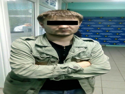 Un barbat din capitala, retinut de cateva persoane intr-un spital din capitala: a furat basmaluta cu bani a unei femei Un barbat din capitala, retinut de cateva persoane intr-un spital din capitala: a furat basmaluta cu bani a unei femei