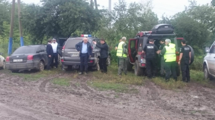 Epava elicopterului SMURD prabusit in R. Moldova, trimisa in Romania. Cercetarile la locul accidentului au fost finalizate