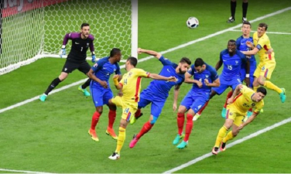 FRANTA 2-1 ROMANIA. Visul Romaniei, doar un "foc de Payet". Romania, UCISA in minutul 89 de golul fenomenal al lui Payet! FRANTA 2-1 ROMANIA. Visul Romaniei, doar un "foc de Payet". Romania, UCISA in minutul 89 de golul fenomenal al lui Payet!