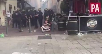 Huligan rus care a fost expulzat din Franta: "Fanii englezi nu stiu sa se bata, sunt fetite. Am vrut sa le demonstram asta" Huligan rus care a fost expulzat din Franta: "Fanii englezi nu stiu sa se bata, sunt fetite. Am vrut sa le demonstram asta"