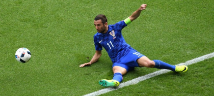 Tatal lui Darijo Srna a murit in timpul meciului Croatia - Turcia! Fotbalistul a PLECAT din Franta de urgenta Tatal lui Darijo Srna a murit in timpul meciului Croatia - Turcia! Fotbalistul a PLECAT din Franta de urgenta