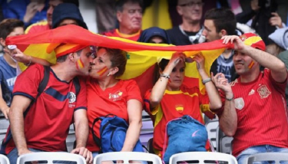 ACUM: SPANIA 1-0 CEHIA! Pique salveaza Spania cu un gol in minutul 86, centrare excelenta a lui Iniesta ACUM: SPANIA 1-0 CEHIA! Pique salveaza Spania cu un gol in minutul 86, centrare excelenta a lui Iniesta