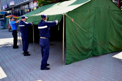 Corturi cu apa dar si de prim-ajutor pentru victimele caniculei vor fi INSTALATE in capitala, Balti, Cahul si Comrat Corturi cu apa dar si de prim-ajutor pentru victimele caniculei vor fi INSTALATE in capitala, Balti, Cahul si Comrat