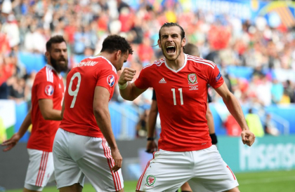 Rusia 0-3 Tara Galilor. Galezii obtin o victorie istorica, la prima lor participare la un turneu final. Bale inscrie si el