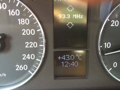 Canicula! Ce temperatura a inregistrat termometrul unei masini in urma cu putin timp - FOTO Canicula! Ce temperatura a inregistrat termometrul unei masini in urma cu putin timp - FOTO