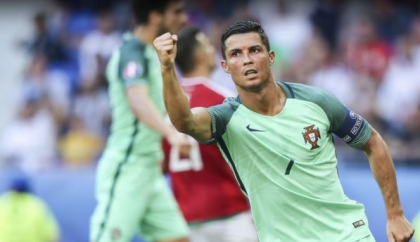 5 minute de fotbal, dupa doua ore fara sut pe poarta! Quaresma trimite Portugalia in sferturi la Euro cu un gol in minutul 116 5 minute de fotbal, dupa doua ore fara sut pe poarta! Quaresma trimite Portugalia in sferturi la Euro cu un gol in minutul 116
