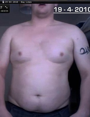 Era un obez caruia ii placeau mult chipsurile! Cum arata acum dupa ce s-a indragostit de fitness - FOTO Era un obez caruia ii placeau mult chipsurile! Cum arata acum dupa ce s-a indragostit de fitness - FOTO