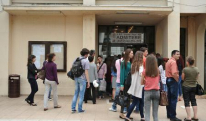 Lista de burse oferite de Romania pentru studentii moldoveni. Actele necesare pentru a prinde un loc Lista de burse oferite de Romania pentru studentii moldoveni. Actele necesare pentru a prinde un loc