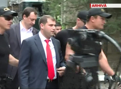 Avocatii lui Shor cer astazi la Curtea de Apel ca primarul de Orhei sa fie cercetat sub control judiciar: Are probleme de sanatate Avocatii lui Shor cer astazi la Curtea de Apel ca primarul de Orhei sa fie cercetat sub control judiciar: Are probleme de sanatate