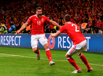 Nebunie la meciul dintre Tara Galilor si Belgia. Galezii au reusit sa se califice in semifinale, dupa ce s-au impus cu 3 la 1