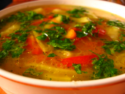 Ciorba de post cu legume: un deliciu bogat in substante nutritive Ciorba de post cu legume: un deliciu bogat in substante nutritive