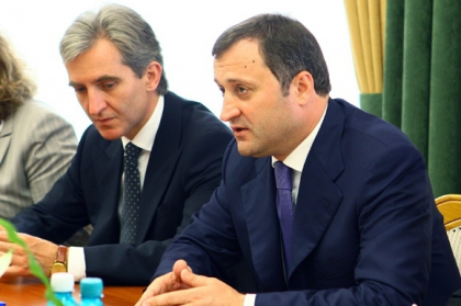 Vlad Filat: "Prietenii vostri din PD vor sa ma faca tap ispasitor. Dupa Sor urmeaza si altii. Imi amintesc privirea domnului Leanca, cel care a facut declaratii impotriva mea". Reactia lui Leanca