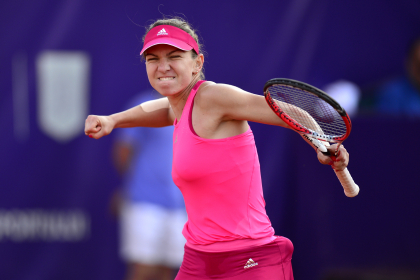 Calificare cu emotii pentru Simona Halep. Romanca a acces in optimile turneului de la Bucuresti, dupa ce a cedat in primul set Calificare cu emotii pentru Simona Halep. Romanca a acces in optimile turneului de la Bucuresti, dupa ce a cedat in primul set