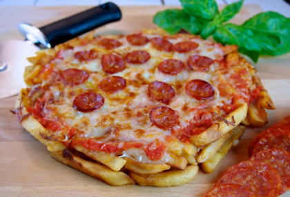 Pizza pe blat de cartofi prajiti! Iata reteta inedita