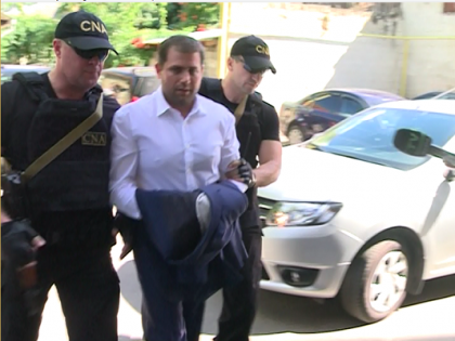 Primarul de Orhei, Ilan Sor ramane in arest pentru inca 30 de zile. Avocatii vor ataca decizia judecatorilor la Curtea de Apel Primarul de Orhei, Ilan Sor ramane in arest pentru inca 30 de zile. Avocatii vor ataca decizia judecatorilor la Curtea de Apel