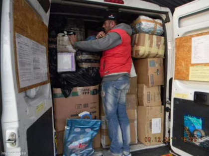Activitatea transportatorilor internationali de marfuri si calatori ar putea fi supusa unei monitorizari stricte "Aproape 50 la suta dintre soferii care transporta colete peste hotarele tarii activeaza ilegal" Activitatea transportatorilor internationali de marfuri si calatori ar putea fi supusa unei monitorizari stricte "Aproape 50 la suta dintre soferii care transporta colete peste hotarele tarii activeaza ilegal"