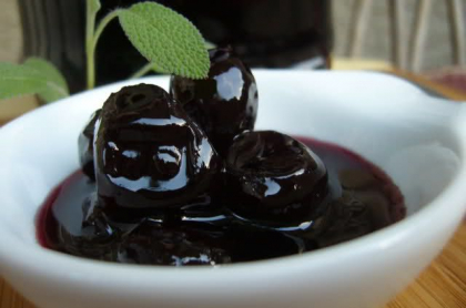 Dulceata de cirese amare, un deliciu pe care trebuie sa-l ai in camara Dulceata de cirese amare, un deliciu pe care trebuie sa-l ai in camara