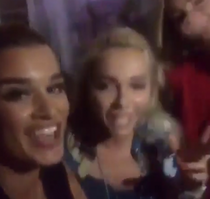#Eroina de la Carla\'s Dreams, cantata de Ksenia Borodina si Olga Buzova. Vezi cat de bine le iese sa cante in romana - VIDEO 
