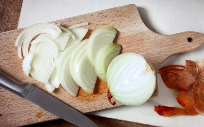 Cum sa tai ceapa fara sa versi o lacrima. Vezi aici solutia Cum sa tai ceapa fara sa versi o lacrima. Vezi aici solutia