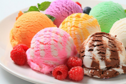 Deliciul verii poate fi un pericol! Ingredientele nocive din inghetata