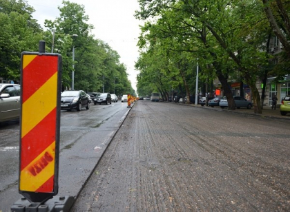 Traficul rutier pe bd. Stefan cel Mare si Sfant va fi suspendat in perimetrul strazilor Mihai Viteazul si Piata " Dimitrie Cantemir" Traficul rutier pe bd. Stefan cel Mare si Sfant va fi suspendat in perimetrul strazilor Mihai Viteazul si Piata " Dimitrie Cantemir"