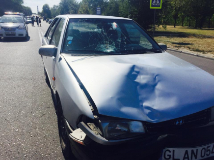 Impact violent pe o trecere de pietoni din capitala. O femeie a fost transportata de urgenta la spita - GALERIE FOTO
Impact violent pe o trecere de pietoni din capitala. O femeie a fost transportata de urgenta la spita - GALERIE FOTO