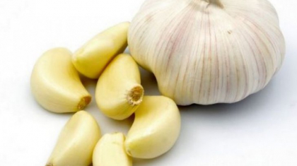 6 utilizari neobisnuite ale usturoiului 6 utilizari neobisnuite ale usturoiului