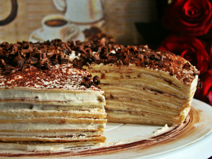 Tort tiramisu din clatite. Vezi cat de original si gustos este!