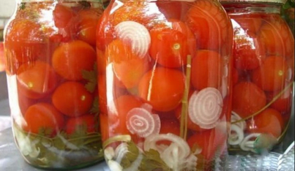 Cele mai gustoase rosii marinate pentru iarna. Vei fi uimit cat e de simplu sa le prepari.