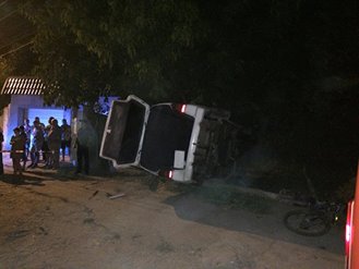 O fetita de 13 ani, in stare grava la spital, iar unchiul ei s-a stins pe loc dupa ce o masina a dat peste ei. Cum s-a intamplat totul - GALERIE FOTO O fetita de 13 ani, in stare grava la spital, iar unchiul ei s-a stins pe loc dupa ce o masina a dat peste ei. Cum s-a intamplat totul - GALERIE FOTO