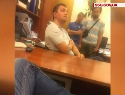 Veaceslav Platon a fost extradat ieri in Republica Moldova. Astazi, judecatoria Buiucani urmeaza sa se expuna asupra demersului procurorilor privind prelungirea mandatului de arest Veaceslav Platon a fost extradat ieri in Republica Moldova. Astazi, judecatoria Buiucani urmeaza sa se expuna asupra demersului procurorilor privind prelungirea mandatului de arest