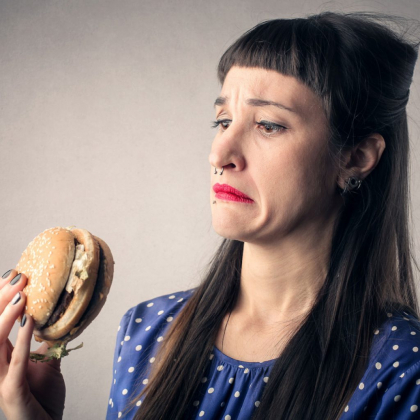 La ce trebuie sa fii atent cand mananci produse de tip fast-food. O sa ramai uimit