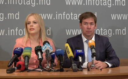 Avocatii lui Platon solicita audierea lui Plahotniuc: "Platon poate dovedi contributia frauduloasa a lui Plahotniuc la furtul miliardului daca acesta va fi citat de procurori" Avocatii lui Platon solicita audierea lui Plahotniuc: "Platon poate dovedi contributia frauduloasa a lui Plahotniuc la furtul miliardului daca acesta va fi citat de procurori"
