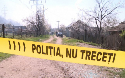 Moarte suspecta la Cimislia. Un barbat a fost gasit injunghiat in curtea casei: Ce spun vecinii Moarte suspecta la Cimislia. Un barbat a fost gasit injunghiat in curtea casei: Ce spun vecinii