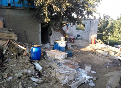 Incendiu la Cantemir. O femeie de 74 de ani, transportata la spital cu arsuri grave - FOTO Incendiu la Cantemir. O femeie de 74 de ani, transportata la spital cu arsuri grave - FOTO