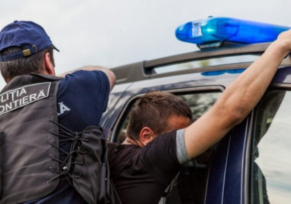 Un moldovean, dat in cautare internationala si pe numele caruia autoritatile din Franta au emis mandat de arestare, retinut la Vama Albita Un moldovean, dat in cautare internationala si pe numele caruia autoritatile din Franta au emis mandat de arestare, retinut la Vama Albita