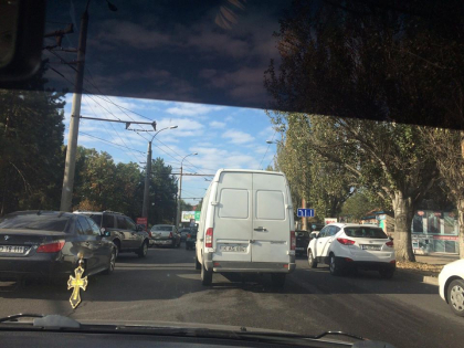 Trafic ingreunat in capitala. Pe strada Vadul lui Voda se merge bara la bara: Strazile pe care trebuie sa le eviti - FOTO Trafic ingreunat in capitala. Pe strada Vadul lui Voda se merge bara la bara: Strazile pe care trebuie sa le eviti - FOTO