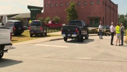 Tragedie in Carolina de Sud. Doi copii si un profesor au fost impuscati de catre un adolescent Tragedie in Carolina de Sud. Doi copii si un profesor au fost impuscati de catre un adolescent