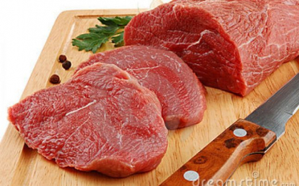 Iti place sa mananci carne rosie? Aceasta poate cauza cancer si alte afectiuni grave