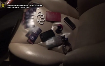 Administratorul unui hotel din capitala, retinut de politie fiind suspectat ca ar fi recrutat mai multe minore: risca pana la 15 ani de inchisoare. Ce facea cu ele- VIDEO