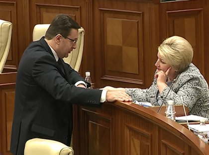 Ce averi impresionante au reusit sa adune candidatii la prezidentiale. Rise Moldova a investigat bogatiile aspirantilor la functia de Presedinte - VIDEO Ce averi impresionante au reusit sa adune candidatii la prezidentiale. Rise Moldova a investigat bogatiile aspirantilor la functia de Presedinte - VIDEO