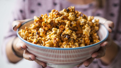 Popcorn cu bacon si branza