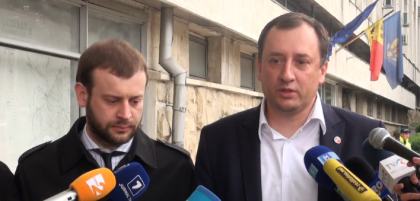 Avocatii lui Sor, dupa decizia magistratilor: "Ilan Sor a intrunit toate cerintele, sunt grave incalcari" Avocatii lui Sor, dupa decizia magistratilor: "Ilan Sor a intrunit toate cerintele, sunt grave incalcari"
