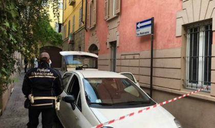O moldoveanca stabilita in Italia a ajuns in stare grava la spital, dupa ce ar fi sarit in fata unui automobil: Cum s-a intamplat totul O moldoveanca stabilita in Italia a ajuns in stare grava la spital, dupa ce ar fi sarit in fata unui automobil: Cum s-a intamplat totul