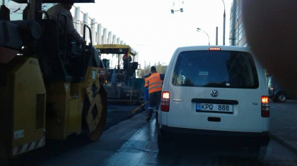 Trafic de cosmar in capitala din cauza lucrarilor de renovare si reabilitare. Pe unele strazi se circula pe o singura banda  - GALERIE FOTO