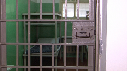 Au fost prelungite mandatele de arestare pentru cei 14 magistrati si 3 executori judecatoresti, invinuiti de complicitate la spalare de bani din bancile rusesti Au fost prelungite mandatele de arestare pentru cei 14 magistrati si 3 executori judecatoresti, invinuiti de complicitate la spalare de bani din bancile rusesti