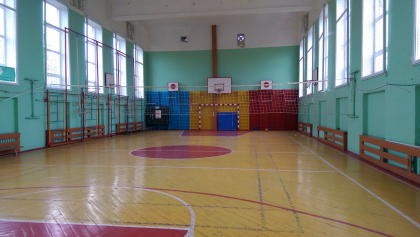 Elevul de clasa a 7-a era eliberat de la educatia fizica: statea pe scaun si brusc s-a prabusit si s-a stins pe loc. Ce spun parintii