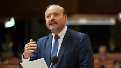 Reactia candidatului independent, Valeriu Ghiletchi, dupa ce Lupu a anuntat ca se retrage din cursa: "maine ne vom intalni cu staff-ul si vom lua si noi o decizie"