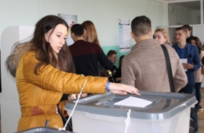 Alegerile prezidentiale 2016. Primele rezultate vin din diaspora. In aceasta tara cei mai multi moldoveni au votat pentru Maia Sandu, urmata de Igor Dodon si Iurie Leanca Alegerile prezidentiale 2016. Primele rezultate vin din diaspora. In aceasta tara cei mai multi moldoveni au votat pentru Maia Sandu, urmata de Igor Dodon si Iurie Leanca
